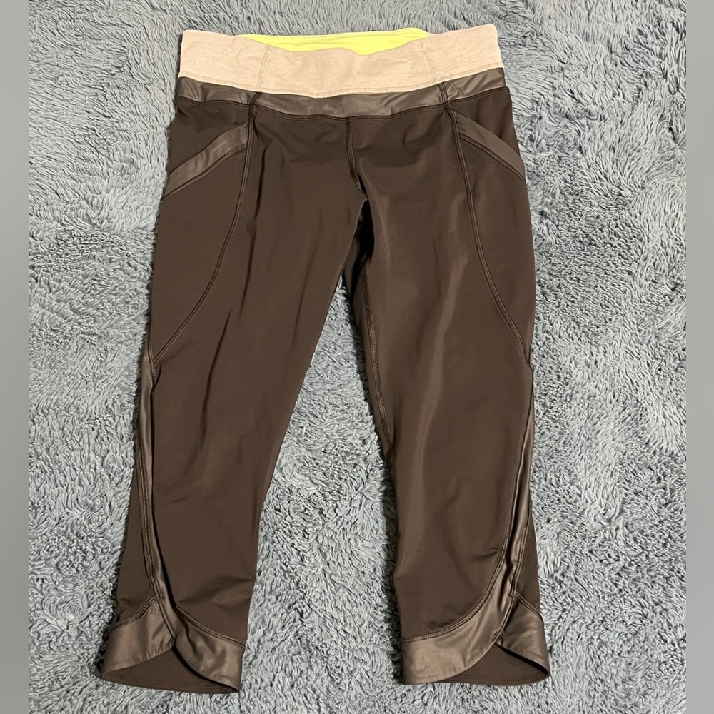 Lululemon crop leggings